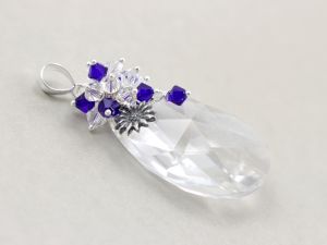 chileart biżuteria autorska Swarovski i srebro wisior migdał grono białe niebieskie kwiat